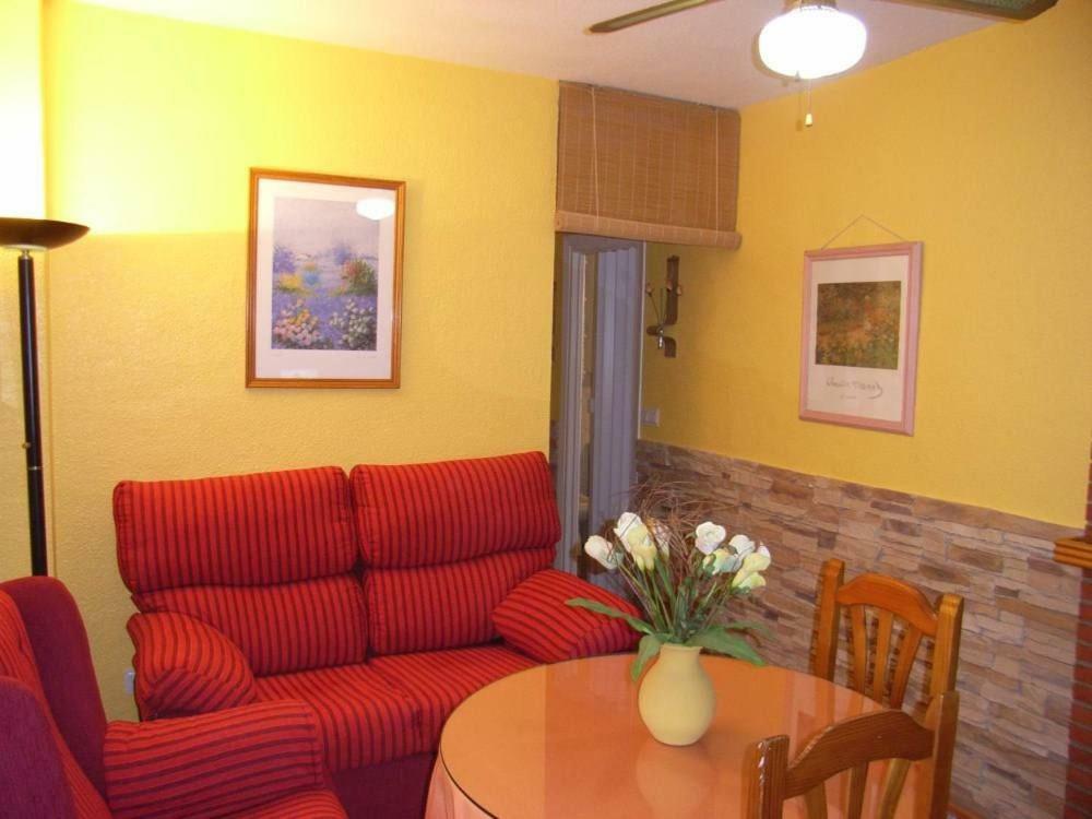 Cozy & Charming Apartment Альмуньекар Экстерьер фото